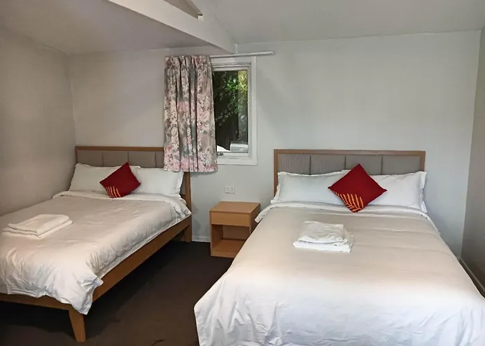 2 Double And 1 Sofa Beds D 公寓